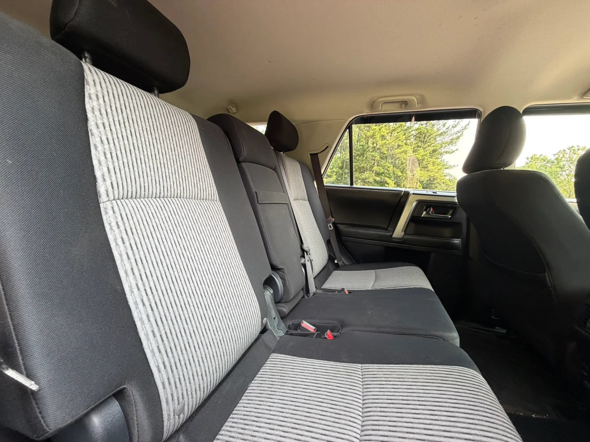 Used 2015 Toyota 4Runner SR5 RWD image 21