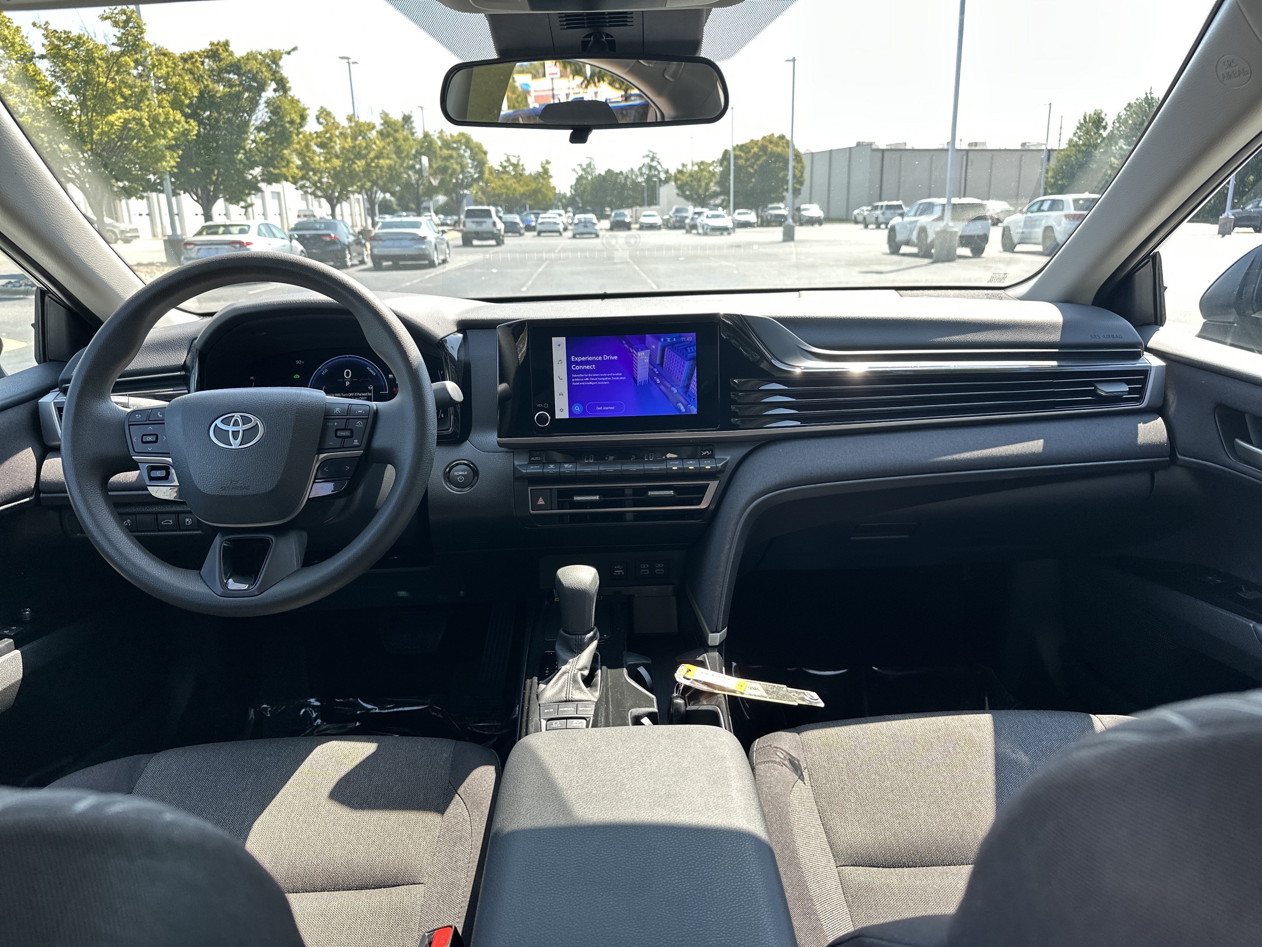 Used 2025 Toyota Camry LE FWD image 29