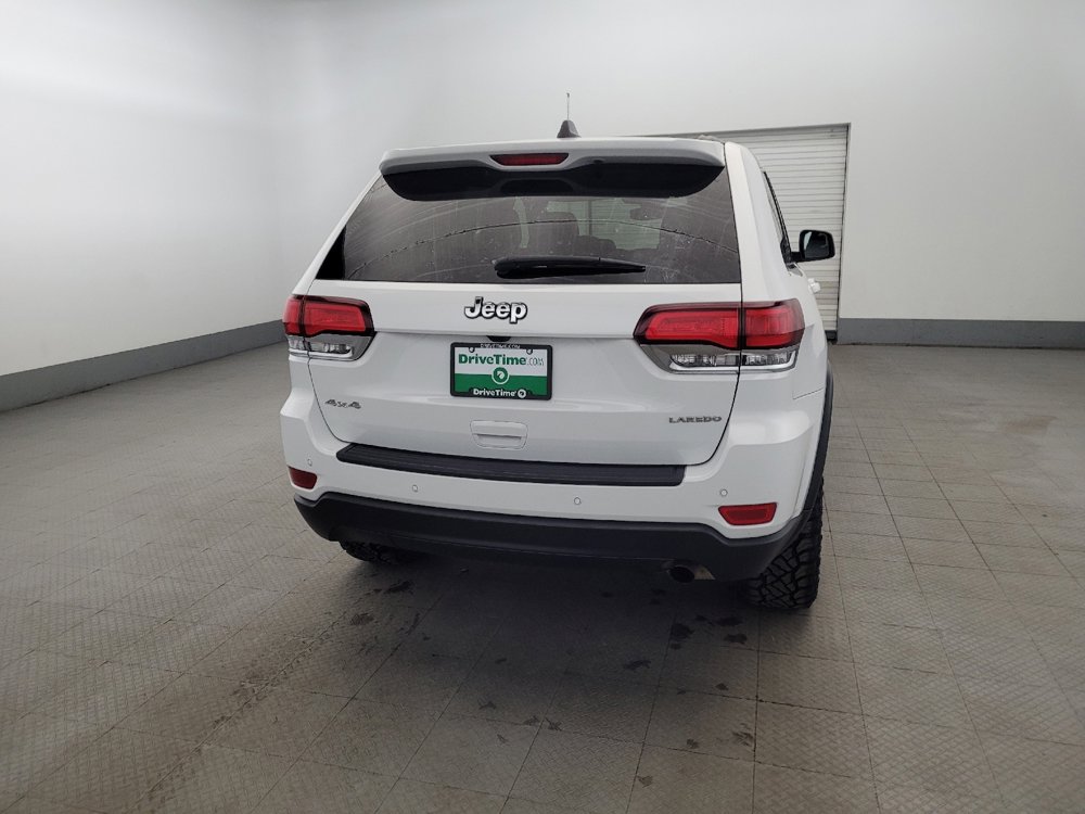 Used 2022 Jeep Grand Cherokee Laredo E image 7