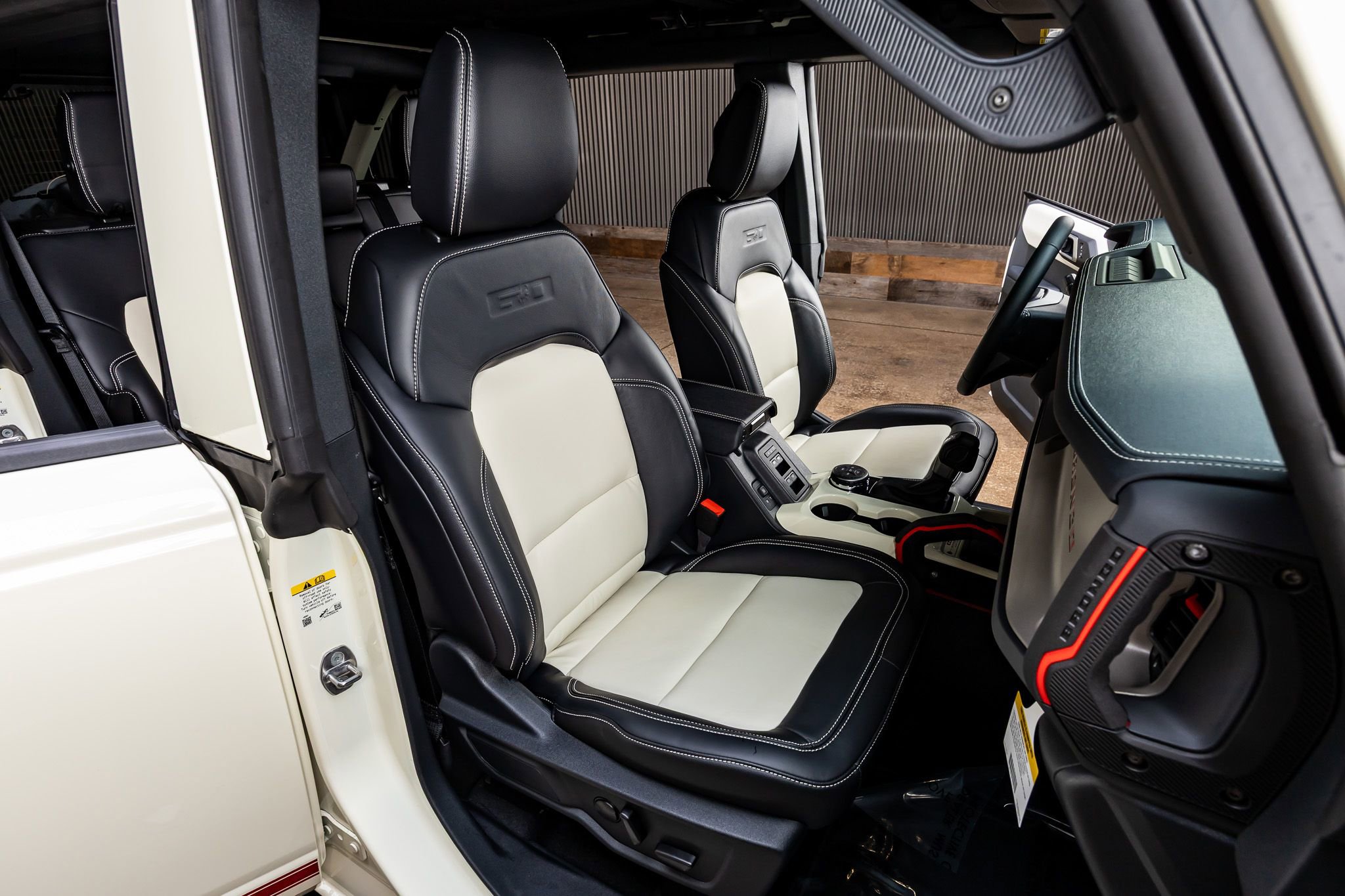 Used 2026 Ford Bronco Outer Banks AWD/4WD image 31