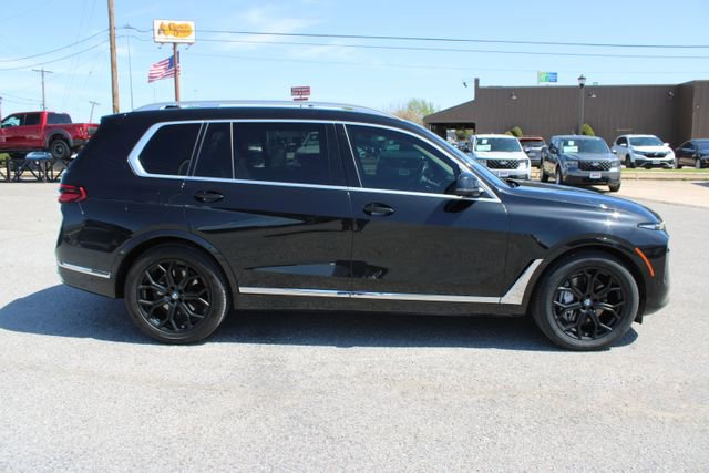 Used 2023 BMW X7 xDrive40i w/ Premium Package image 4