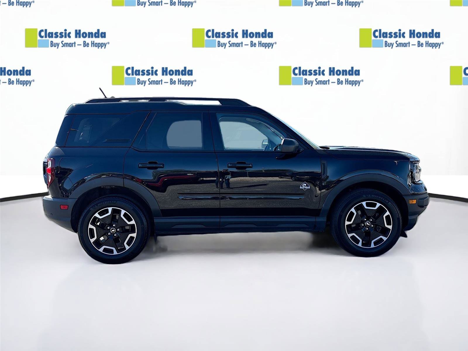 Used 2021 Ford Bronco Sport Outer Banks w/ Outer Banks Package (96D) image 9