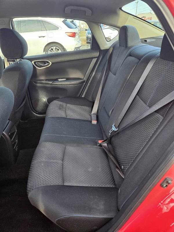 Used 2019 Nissan Sentra SR image 17