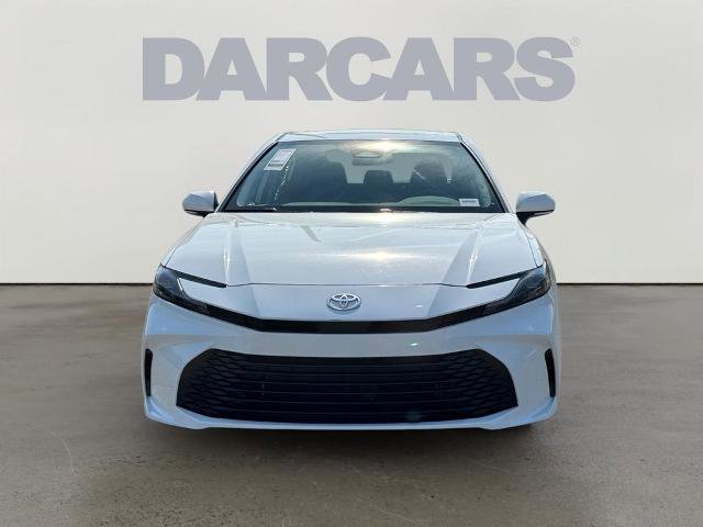 Used 2025 Toyota Camry LE image 2