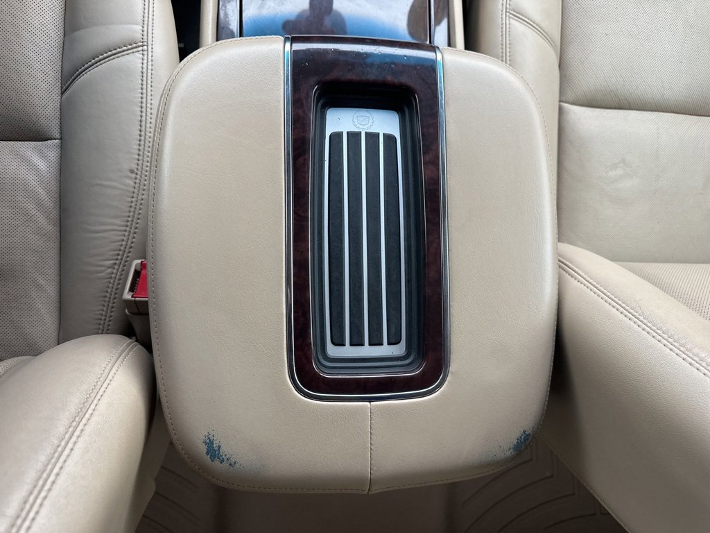 Used 2012 Cadillac Escalade Premium image 9