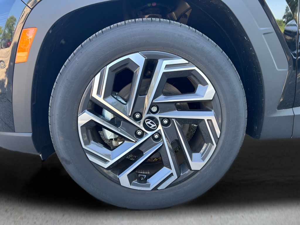 Certified 2025 Hyundai Tucson Limited FWD image 33