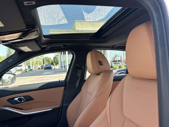 New 2026 BMW 330i xDrive Sedan w/ Premium Package AWD/4WD image 14