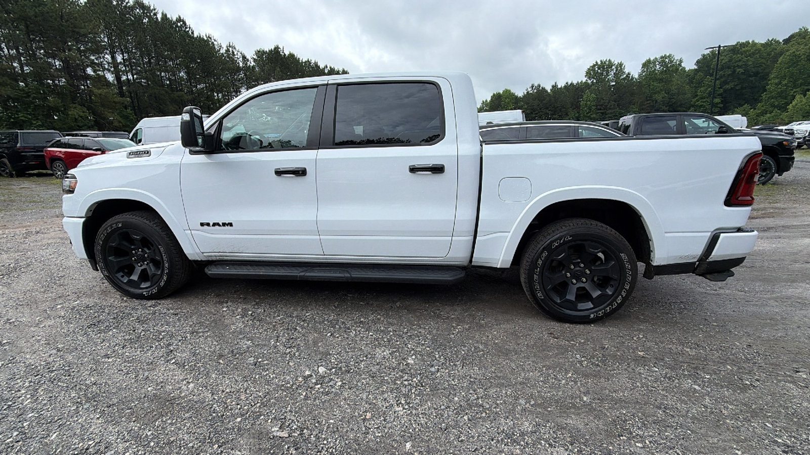 Used 2025 RAM 1500 Big Horn AWD/4WD image 11
