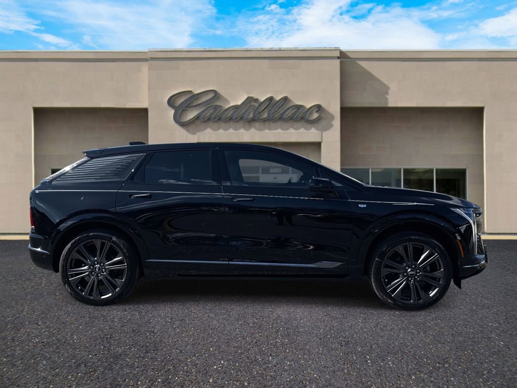 New 2026 Cadillac Optiq Sport 2 image 2