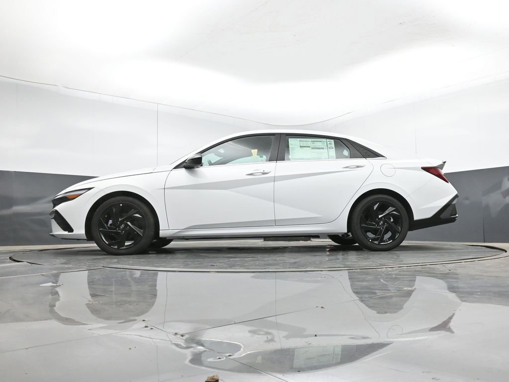 New 2026 Hyundai Elantra SEL Sport image 11