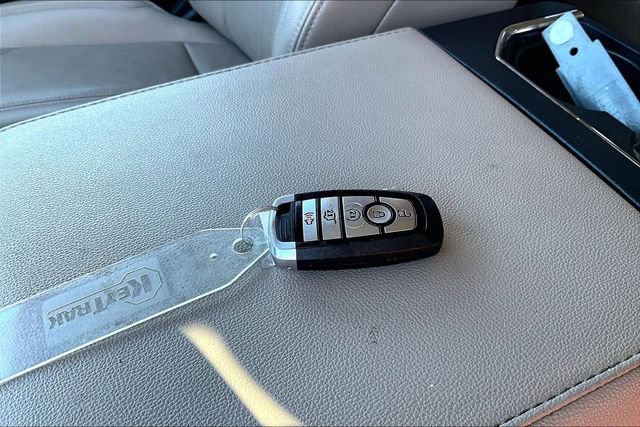 Used 2024 Ford Expedition Max Limited image 32