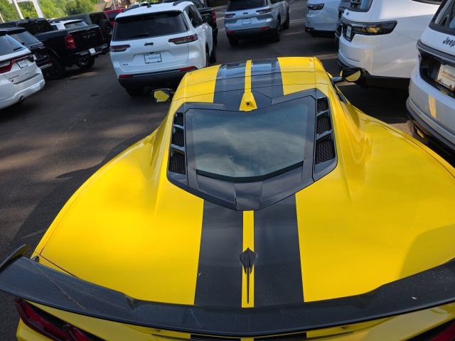 Used 2025 Chevrolet Corvette Stingray Preferred Cpe w/ Z51 Performance Package RWD image 6