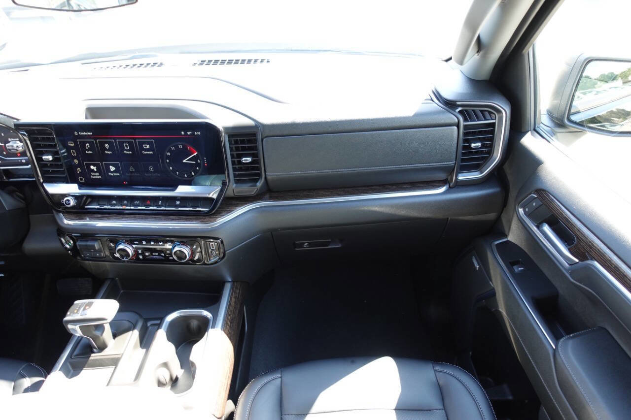 Used 2024 GMC Sierra 1500 Elevation image 32