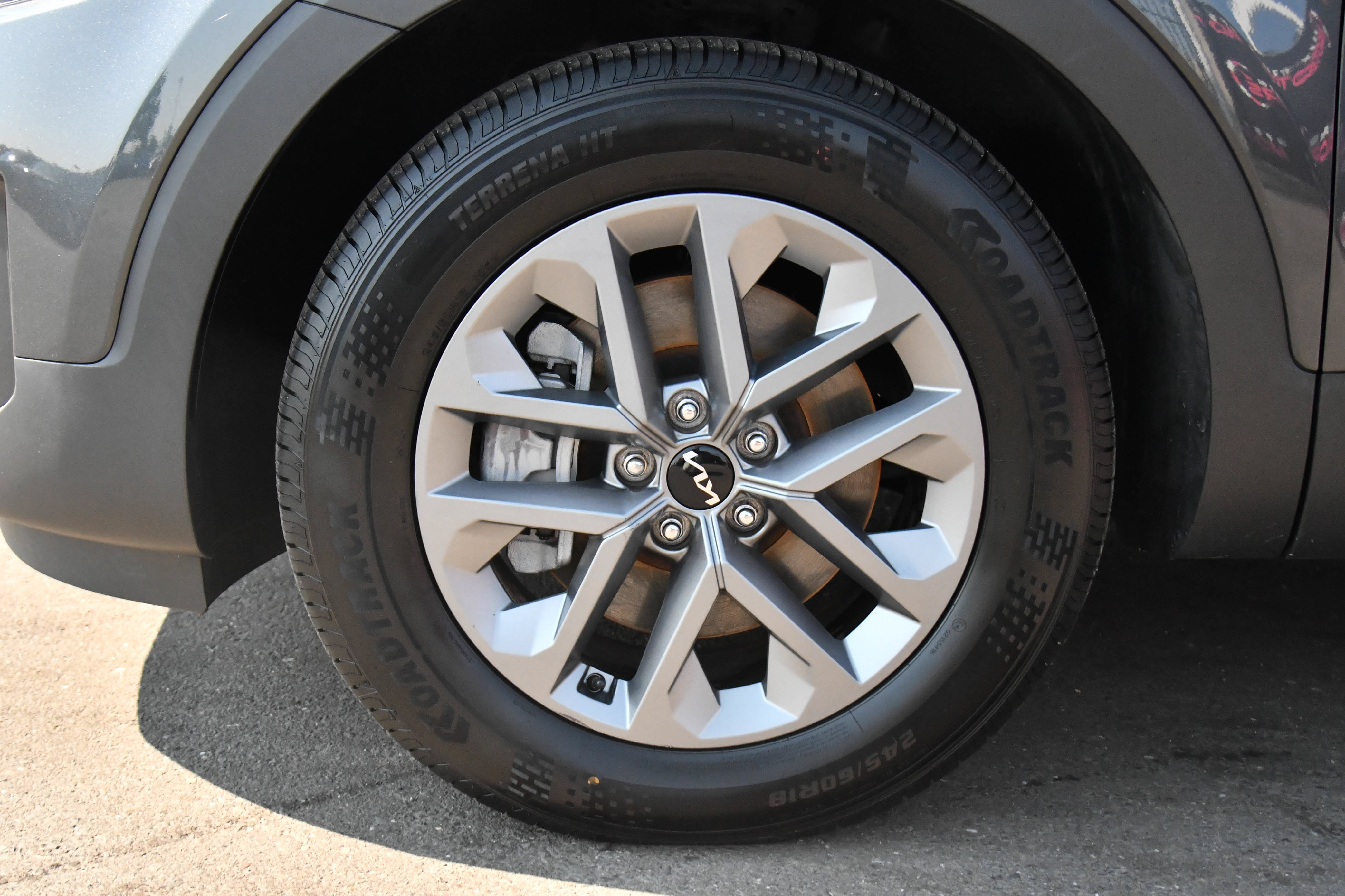 Used 2023 Kia Telluride LX AWD/4WD image 12
