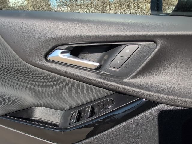 New 2026 Chevrolet Equinox RS w/ LPO, Floor Liner Package image 16