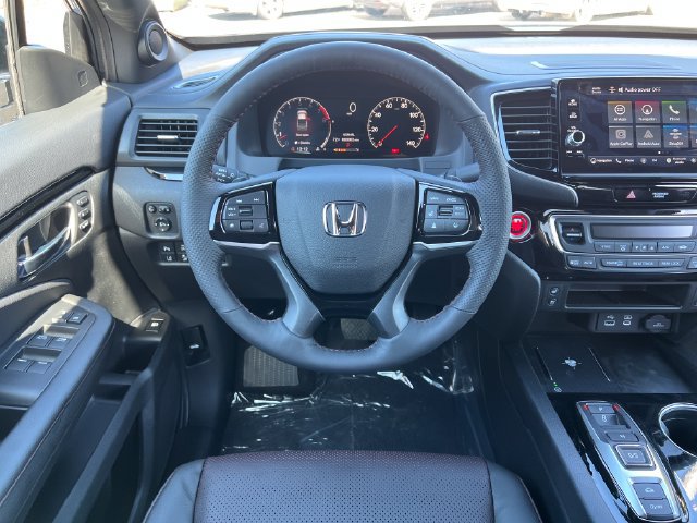 New 2026 Honda Ridgeline Black Edition image 13