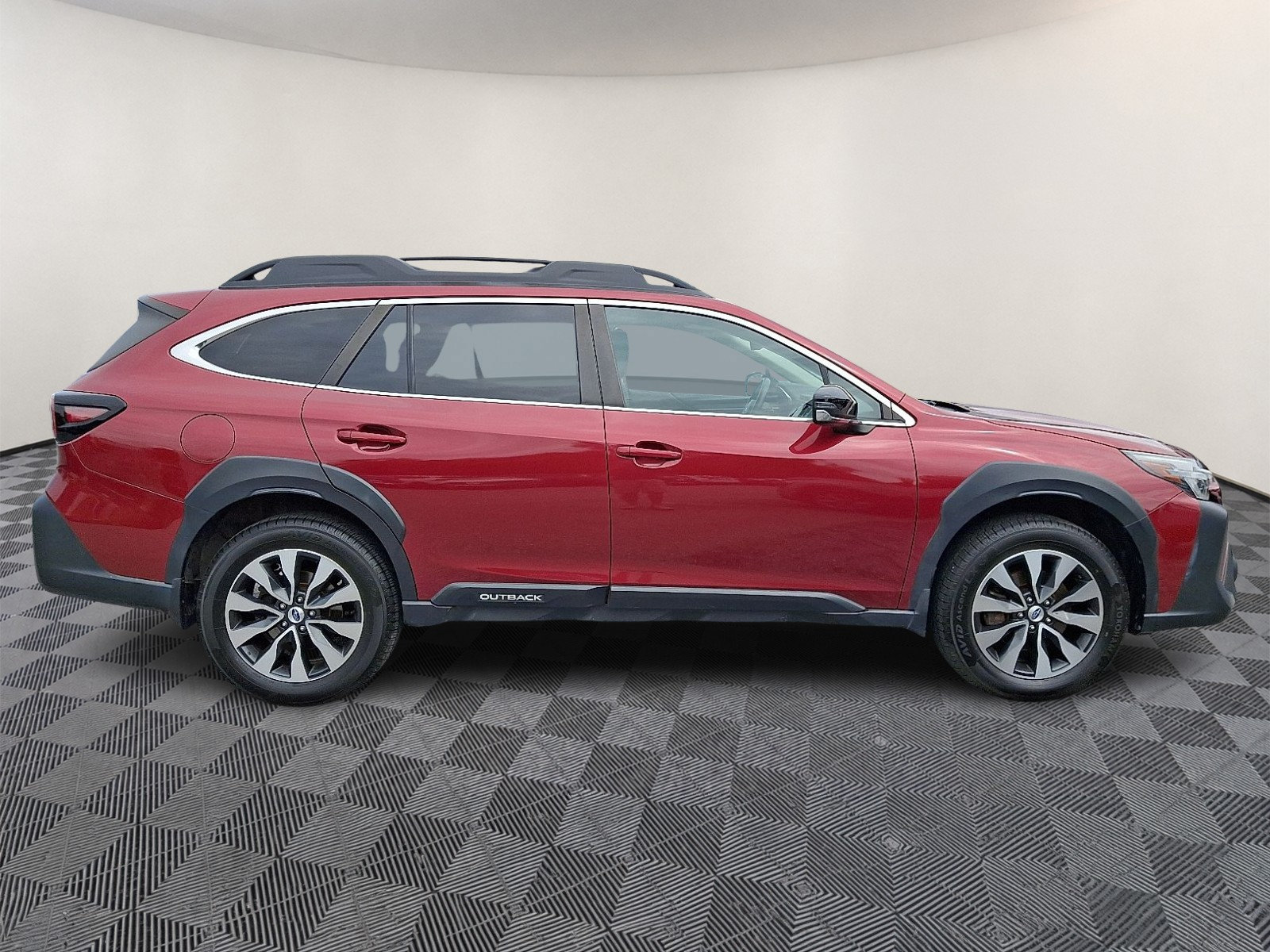 Used 2023 Subaru Outback Limited AWD/4WD image 7