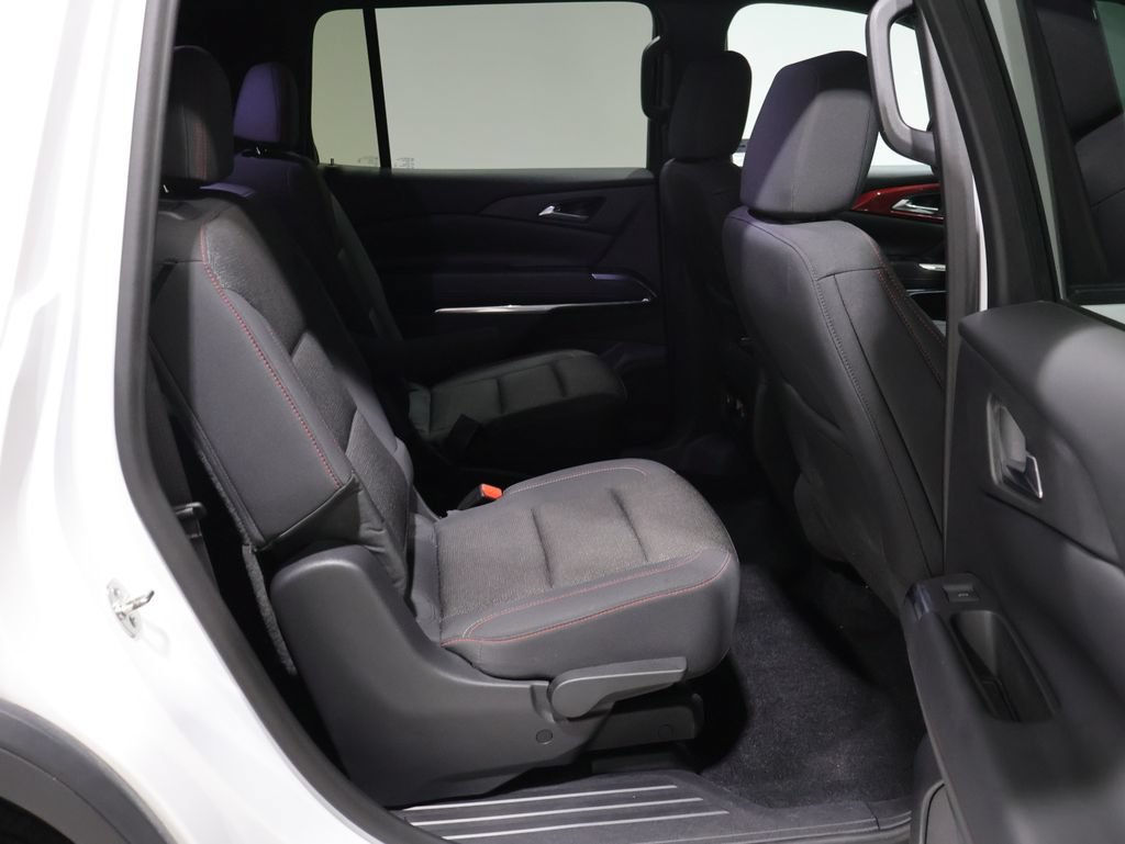 Used 2024 Chevrolet Traverse Z71 AWD/4WD image 23