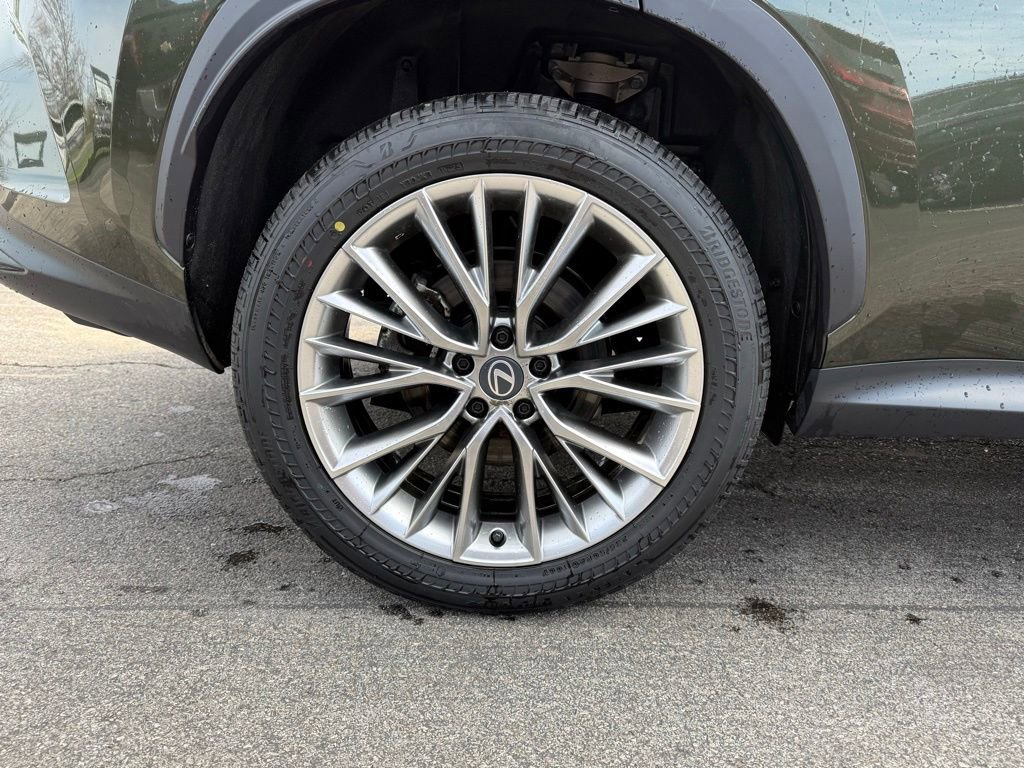 Used 2026 Lexus NX 350h AWD w/ Accessory Package (2T) image 27
