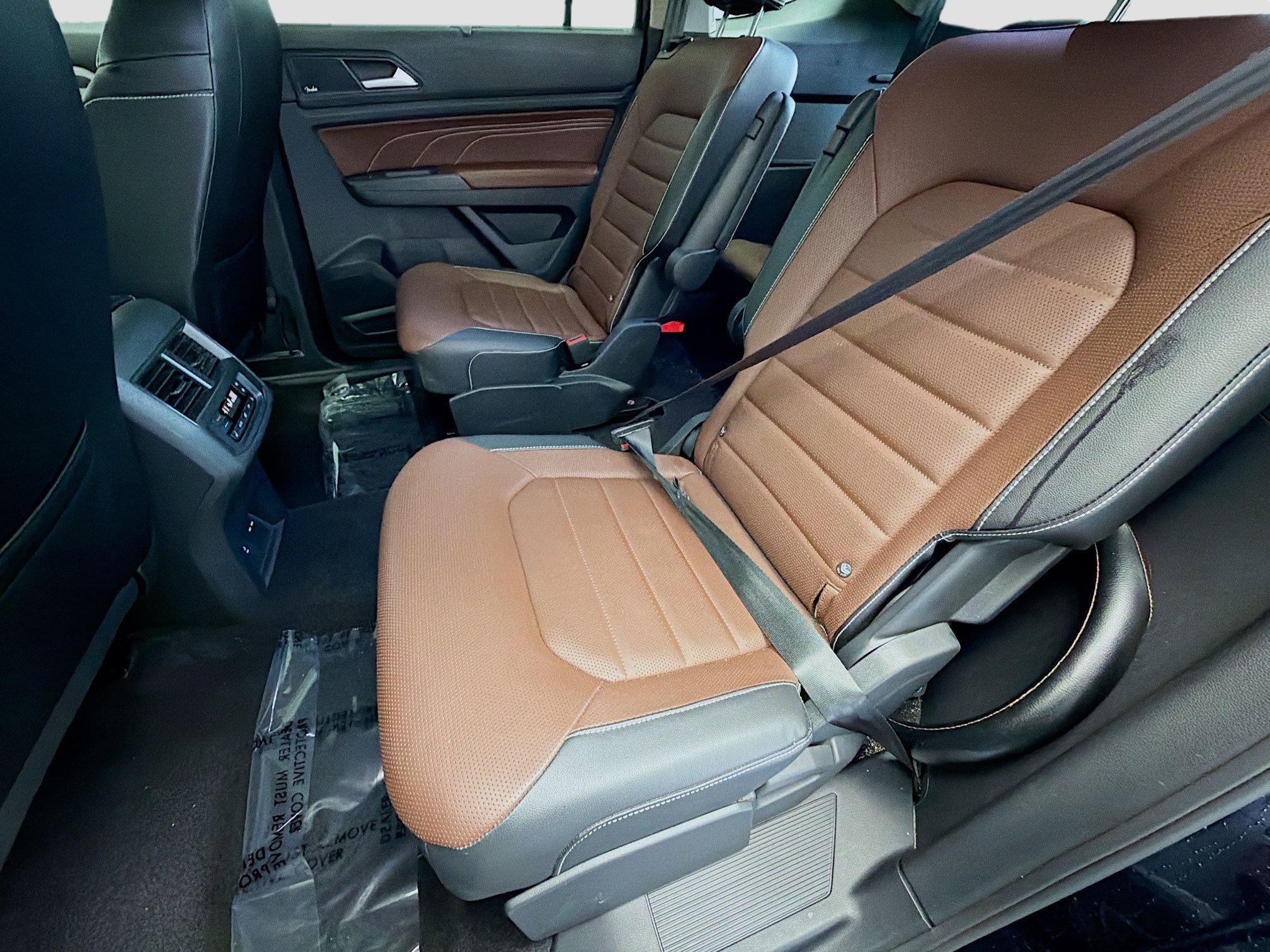 Used 2022 Volkswagen Atlas SEL Premium image 13