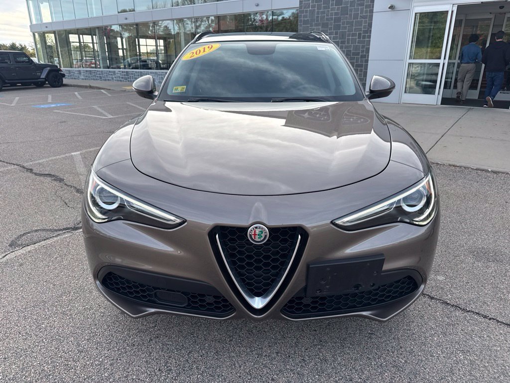 Used 2019 Alfa Romeo Stelvio Sport w/ Quick Order Package 22J Sport AWD/4WD image 6