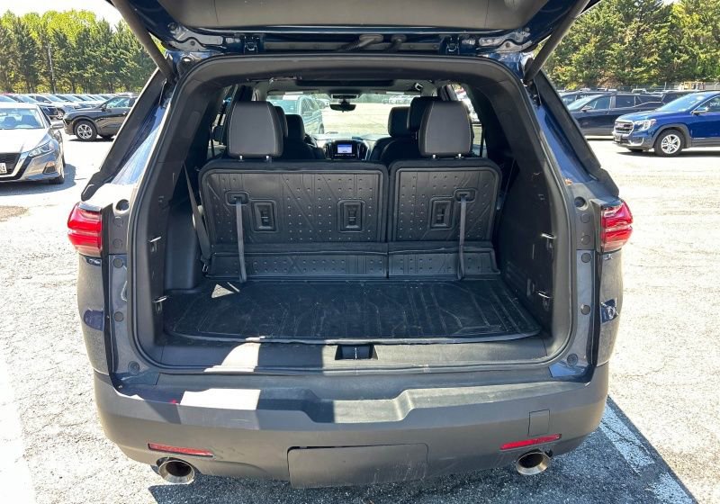 Used 2023 Chevrolet Traverse LT w/ LT Premium Package AWD/4WD image 11