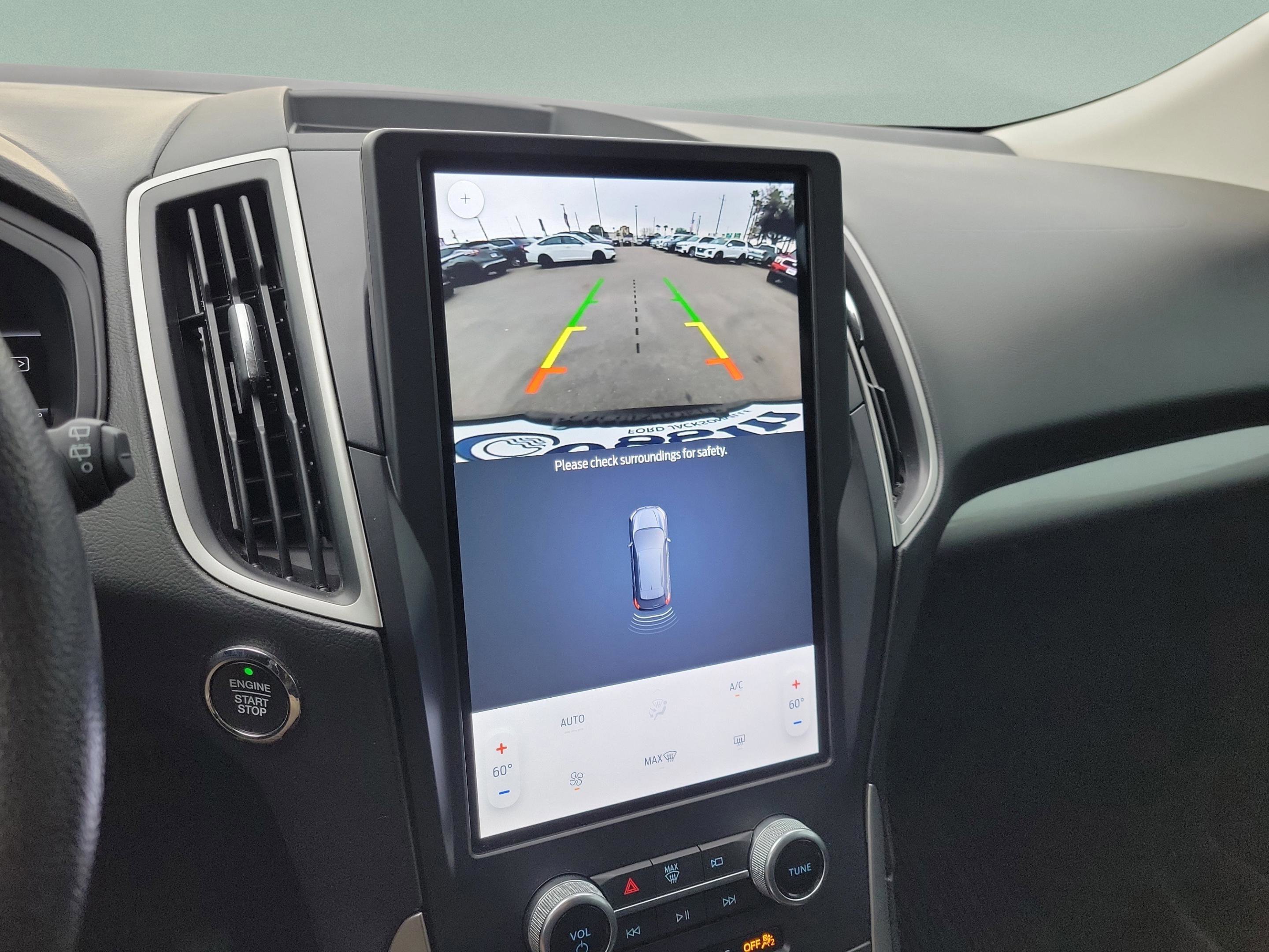 Used 2022 Ford Edge SE w/ Black Appearance Package image 18