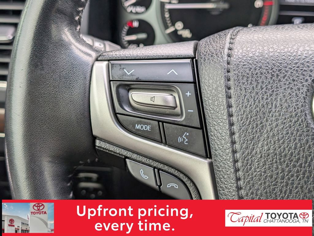 Used 2020 Toyota Land Cruiser AWD/4WD image 15