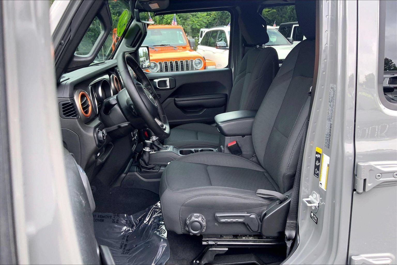 Used 2021 Jeep Gladiator Sport AWD/4WD image 7