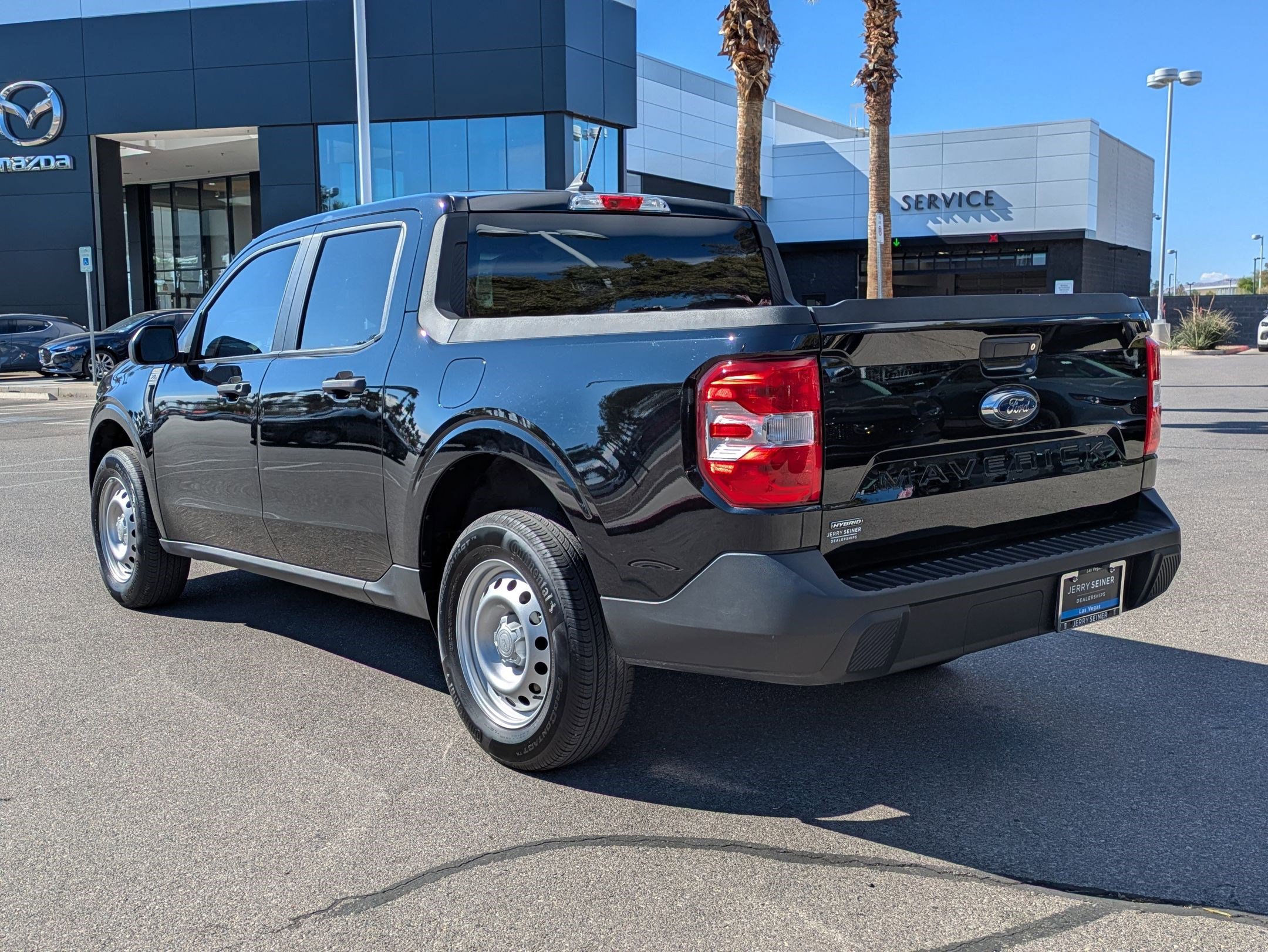 Used 2024 Ford Maverick XL FWD image 3