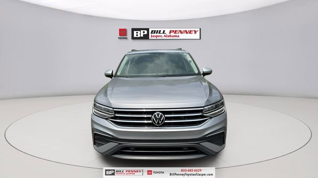 Used 2023 Volkswagen Tiguan SE image 3