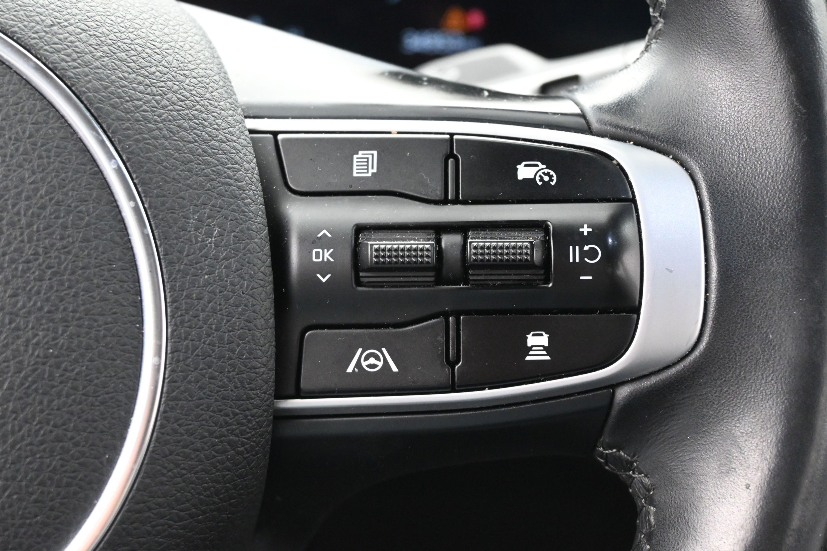 Used 2025 Kia K5 EX FWD image 15