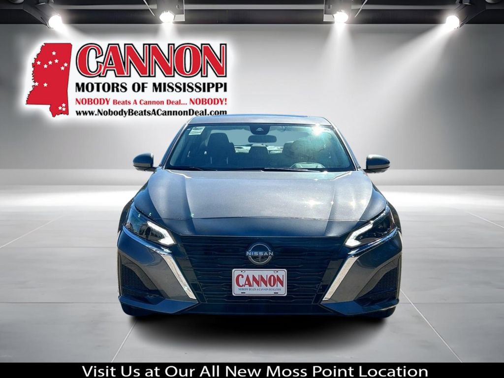 New 2025 Nissan Altima 2.5 SL image 8