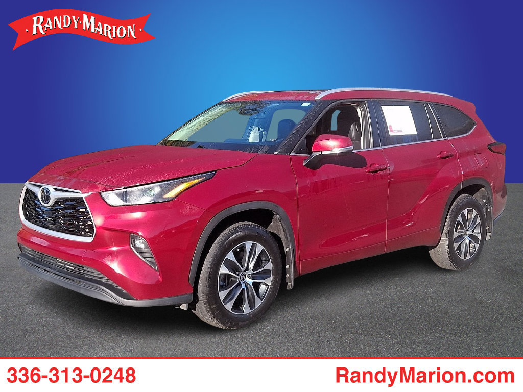 Used 2023 Toyota Highlander XLE