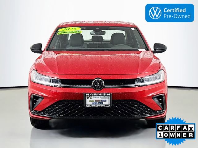 Certified 2025 Volkswagen Jetta Sport image 2