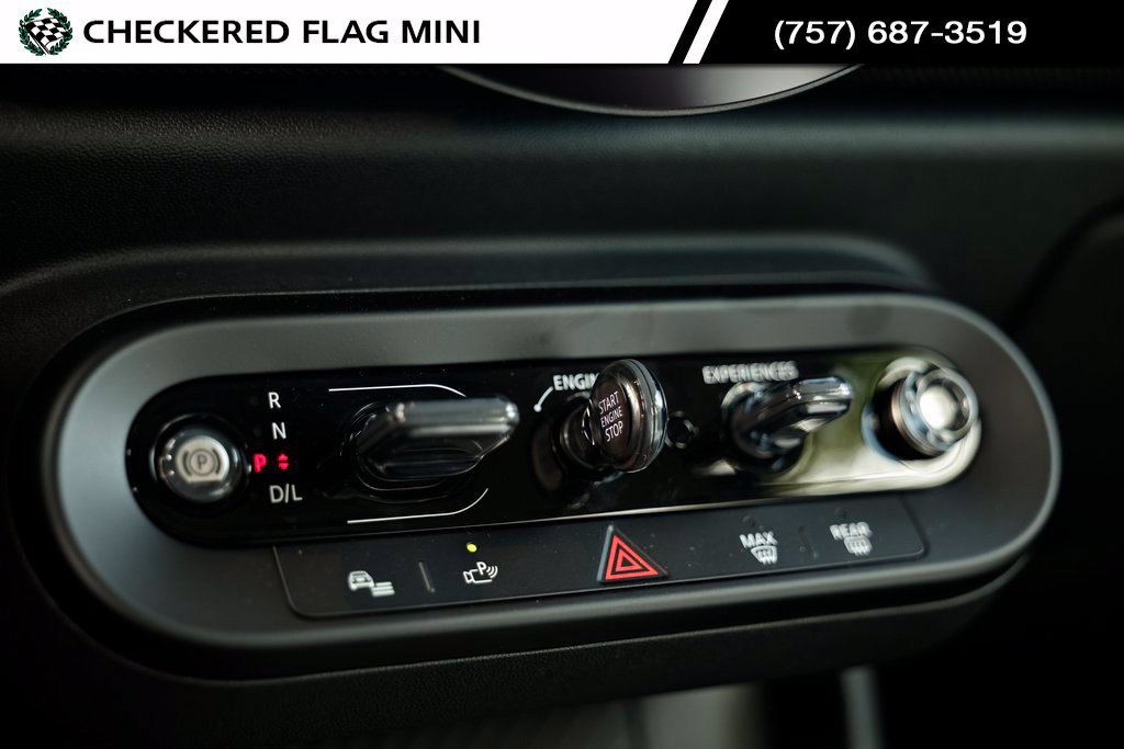 Used 2025 MINI Cooper S FWD image 30