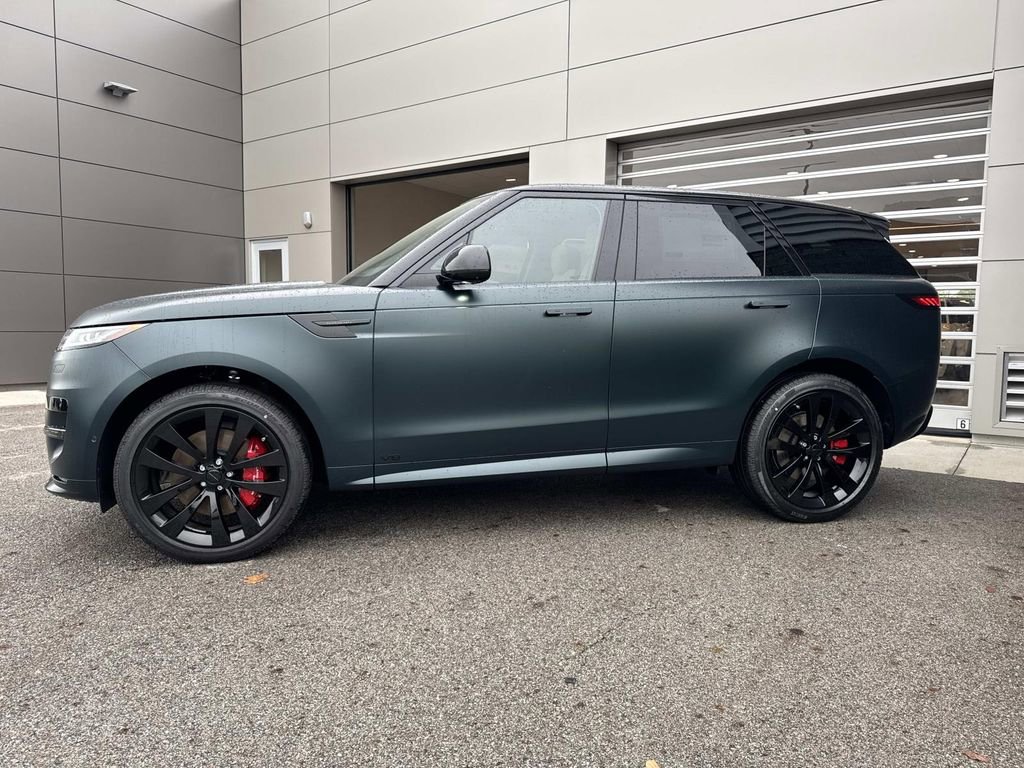 New 2026 Land Rover Range Rover Sport Autobiography AWD/4WD image 3