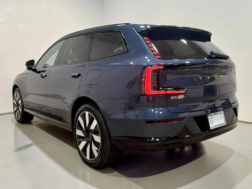 Used 2025 Volvo EX90 Ultra AWD/4WD image 18