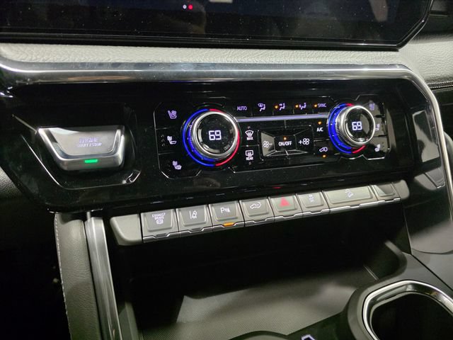 New 2026 GMC Sierra 2500 Denali w/ Technology Package AWD/4WD image 23