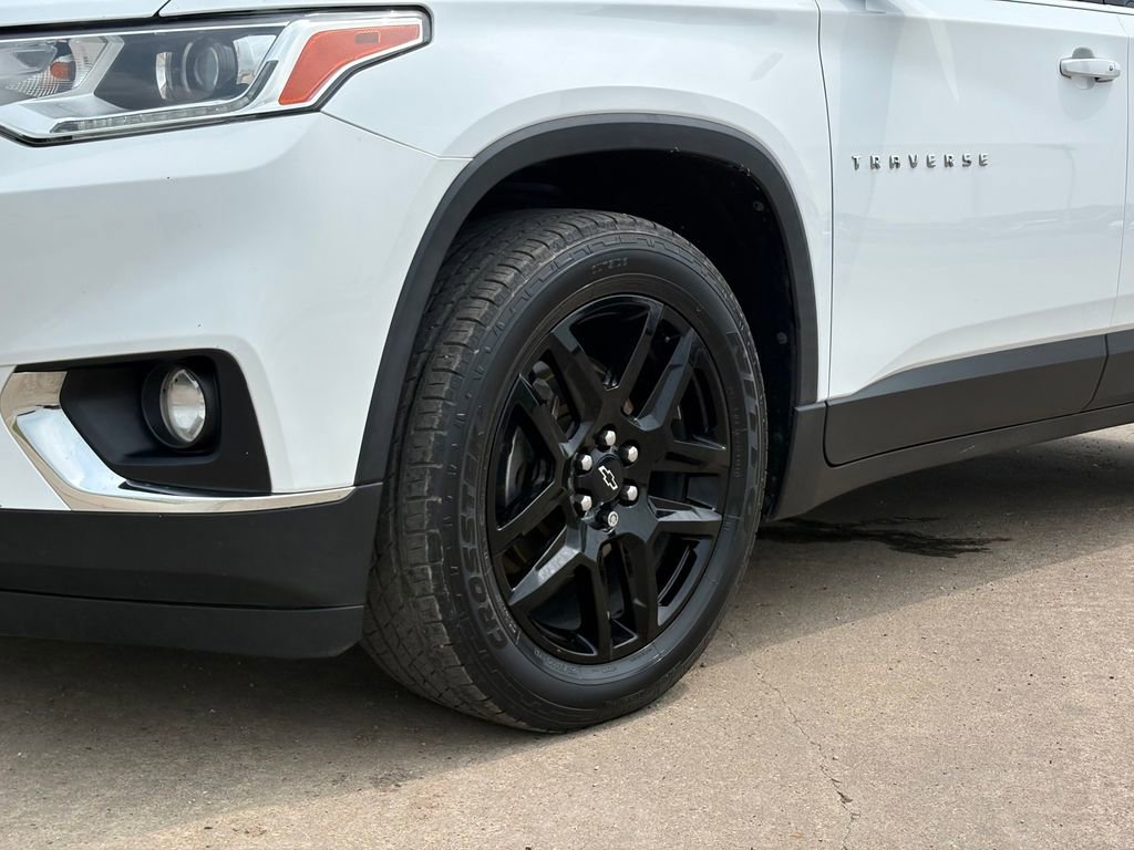 Used 2019 Chevrolet Traverse LT FWD image 9
