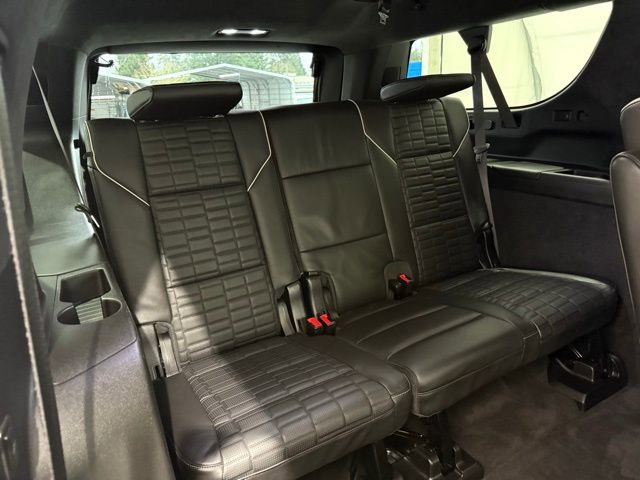 Used 2023 Cadillac Escalade ESV Sport Platinum image 33