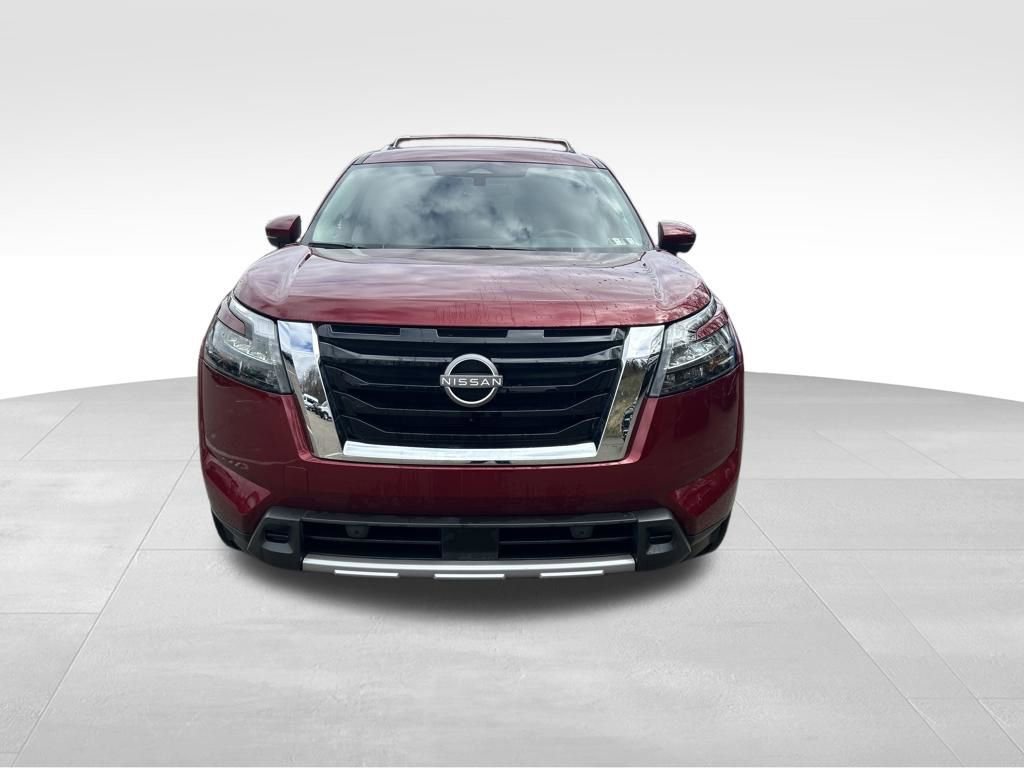 Certified 2025 Nissan Pathfinder SL image 10