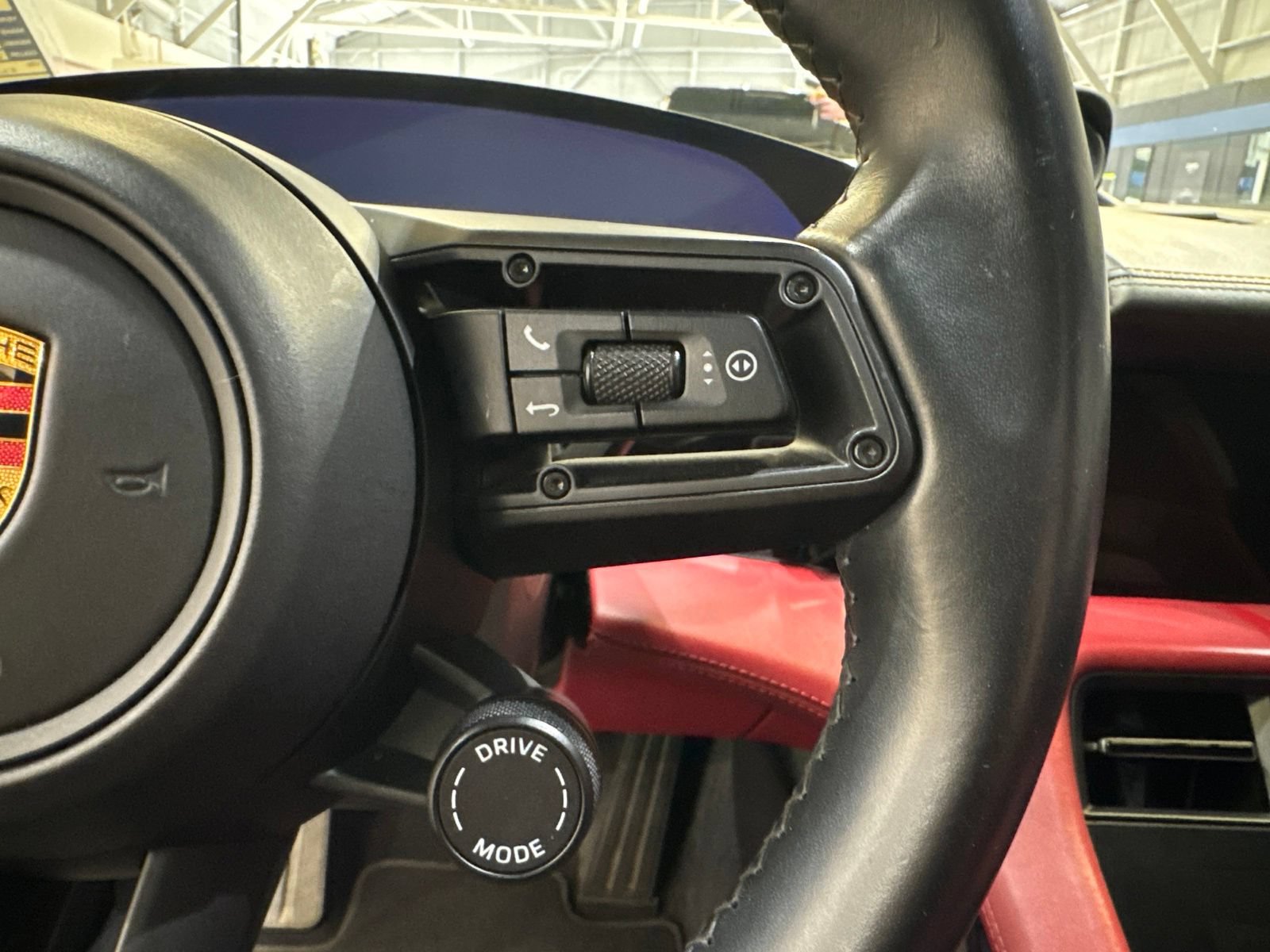 Used 2020 Porsche Taycan 4S AWD/4WD image 28