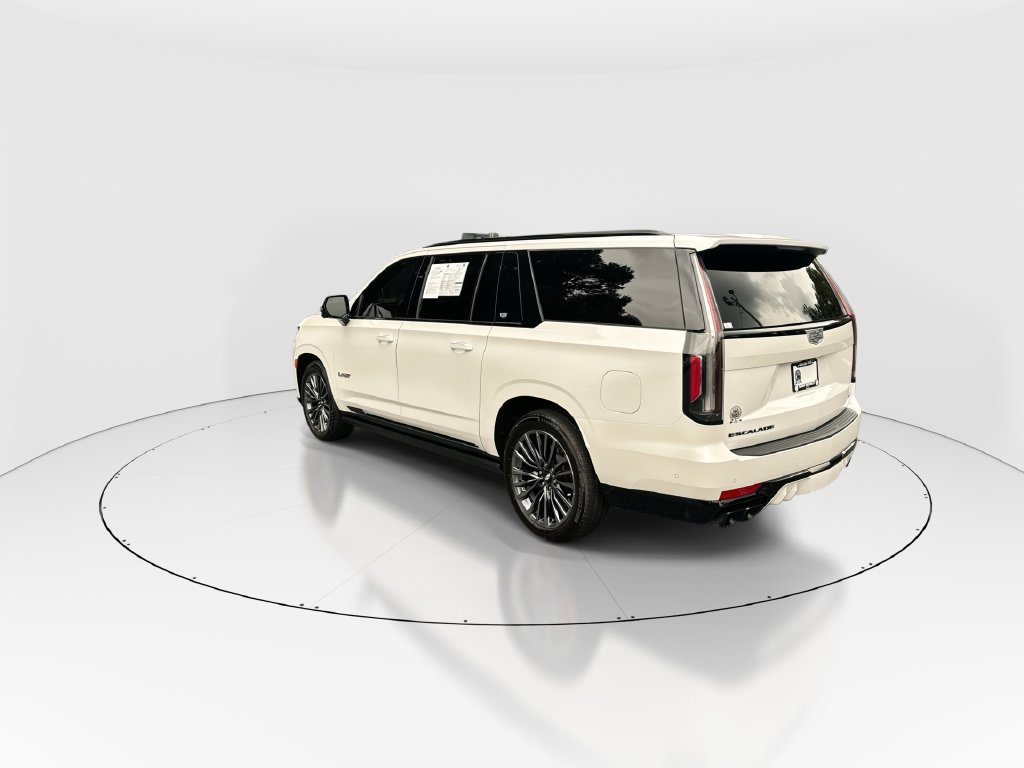 Used 2024 Cadillac Escalade ESV V w/ LPO, Floor Liner Package AWD/4WD image 6