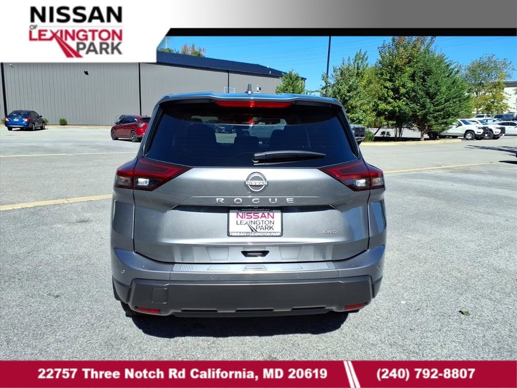 New 2026 Nissan Rogue SV image 5