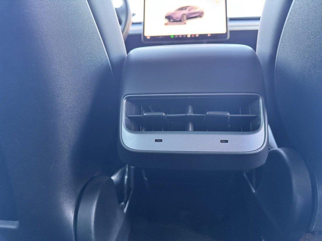 Used 2023 Tesla Model 3 Standard Range image 39