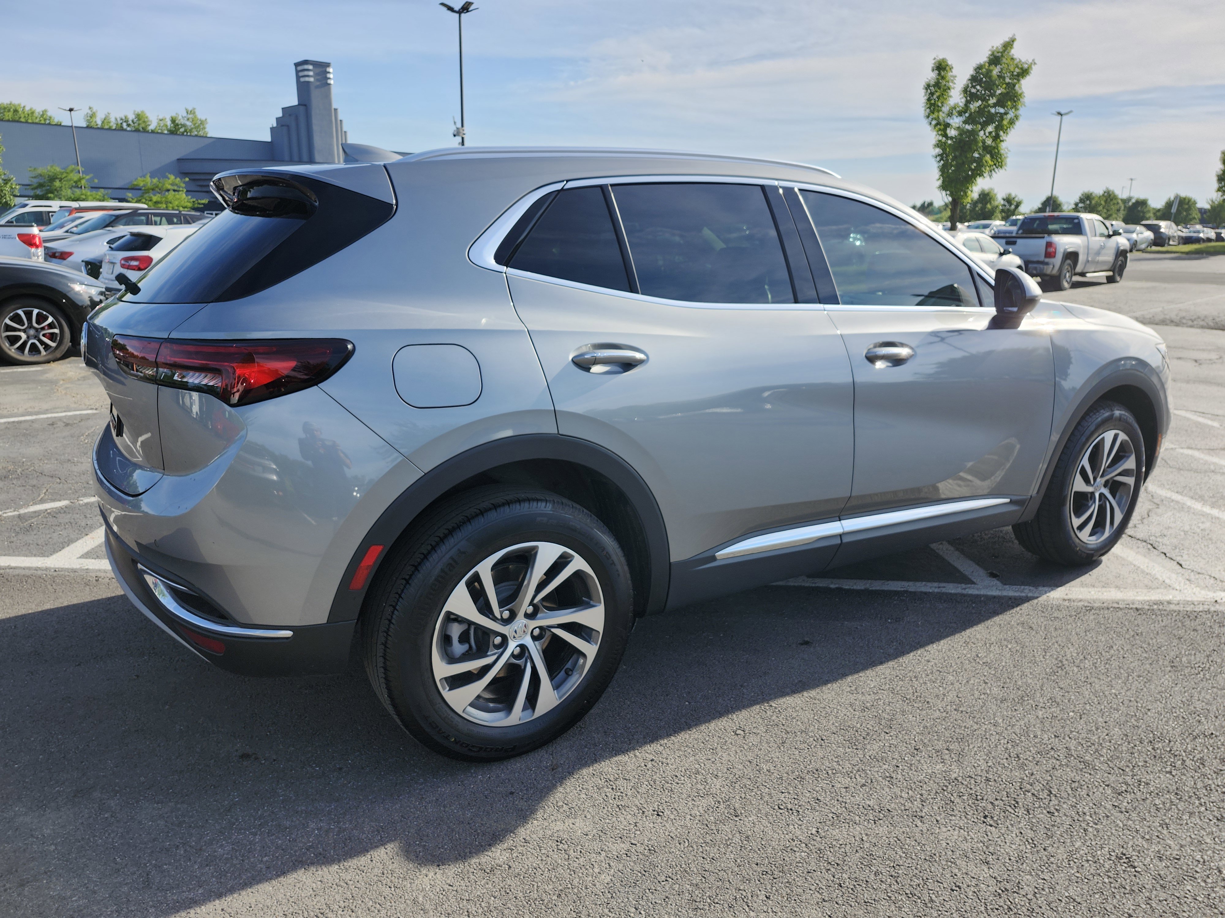 Used 2023 Buick Envision Essence FWD image 16