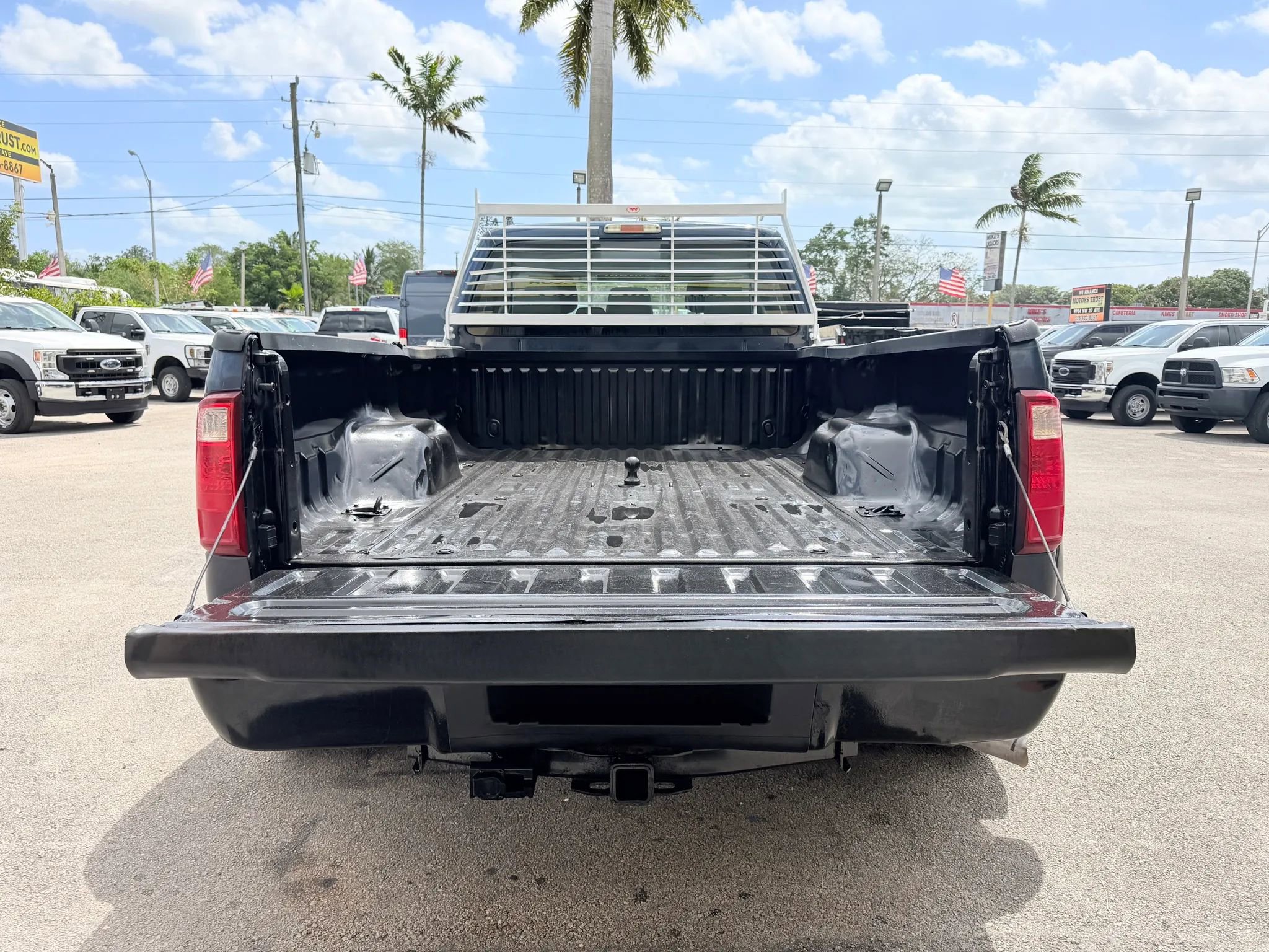 Used 2015 Ford F350 XL w/ Power Equipment Group AWD/4WD image 4