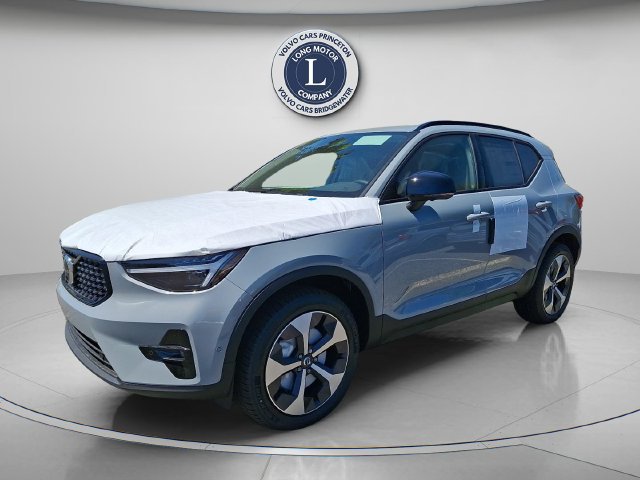 New 2026 Volvo XC40 B5 Plus w/ Protection Package Premier AWD/4WD image 1