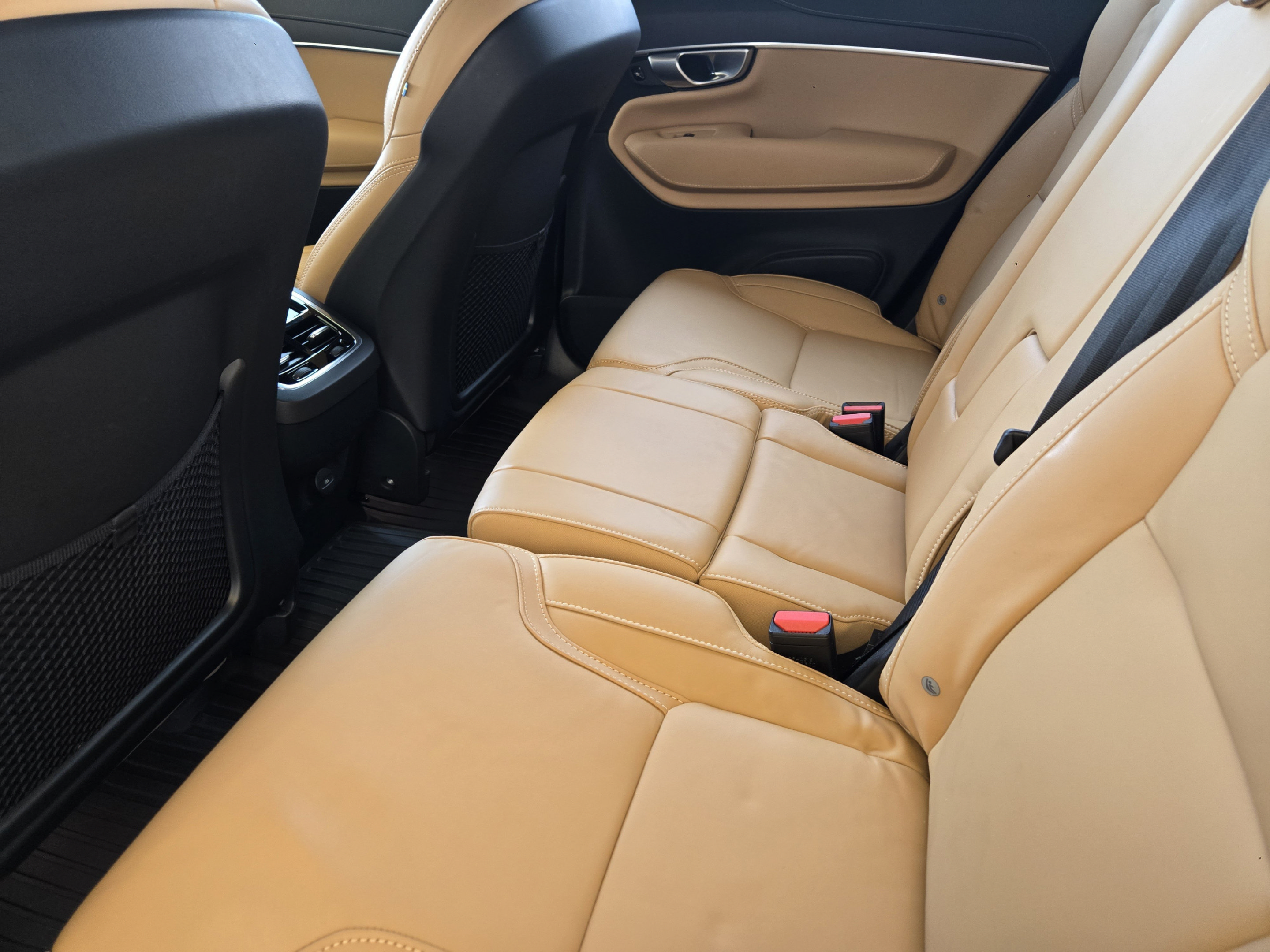 Used 2024 Volvo XC90 B6 Ultimate w/ Protection Package Premier AWD/4WD image 41